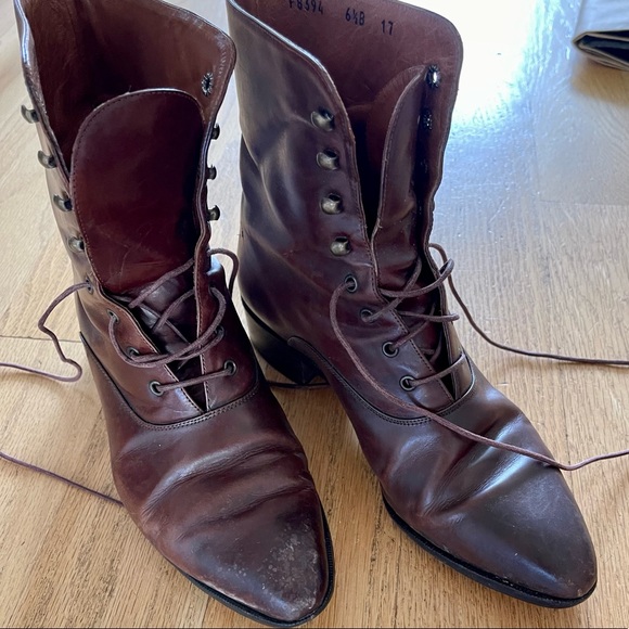 Cole Haan Lace-up Brown Leather Booties, size 6.5 - Picture 7 of 8